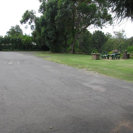 The Wayfarer Motel Muswellbrook Kültér fotó